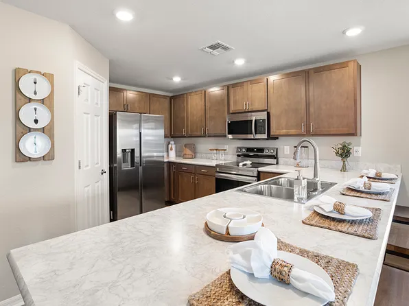 373 Wharf Way, Winter Haven, FL 33881