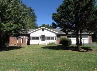 1103 Hinton Rd, White Oak, WV 25989