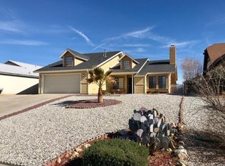 13155 Tamarisk Rd, Victorville, CA 92395