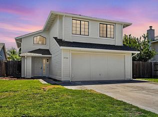 1726 Autumn Way, Lodi, CA 95242