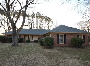 87 Villagewood Dr, Jackson, TN 38305