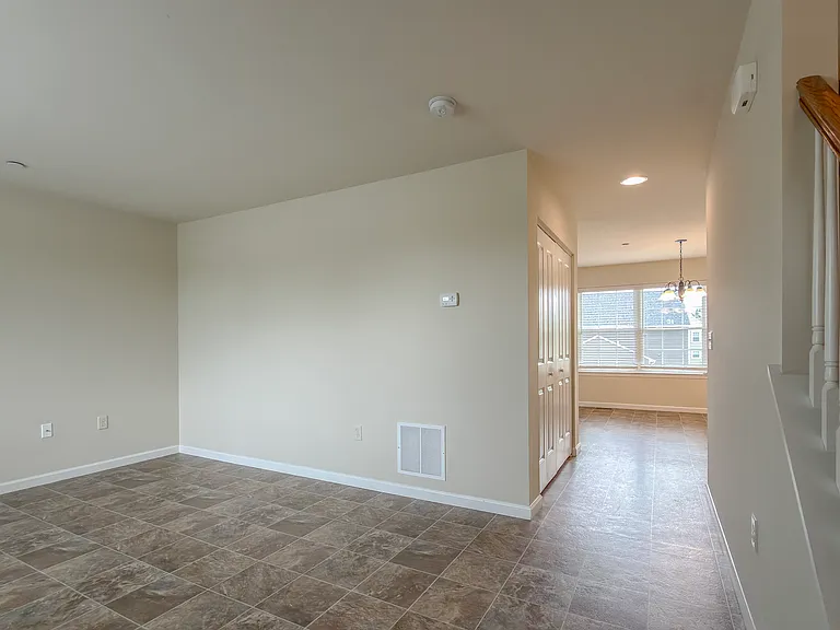 222 Blackford Blvd — Photo 4