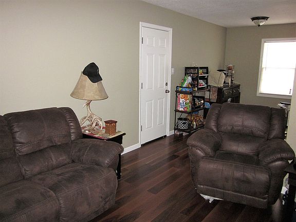3rd image of 1707 E McPherson St