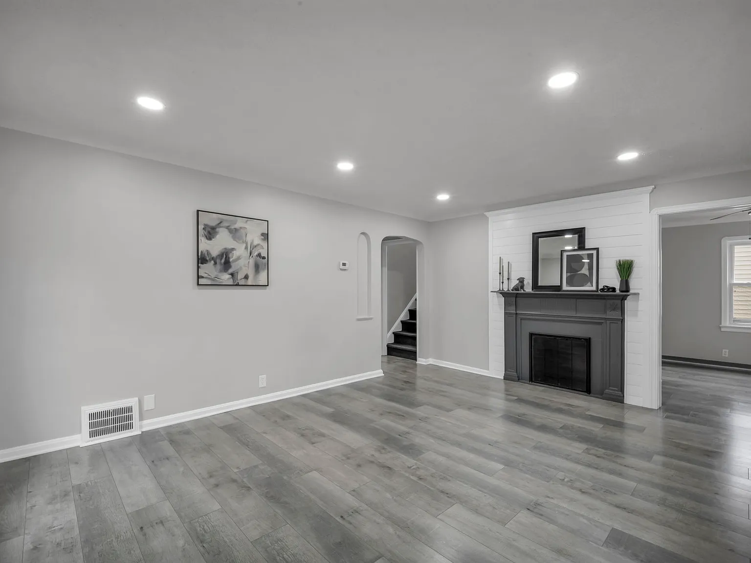 4 bed, 1329 sqft, $1,750 — Photo 4
