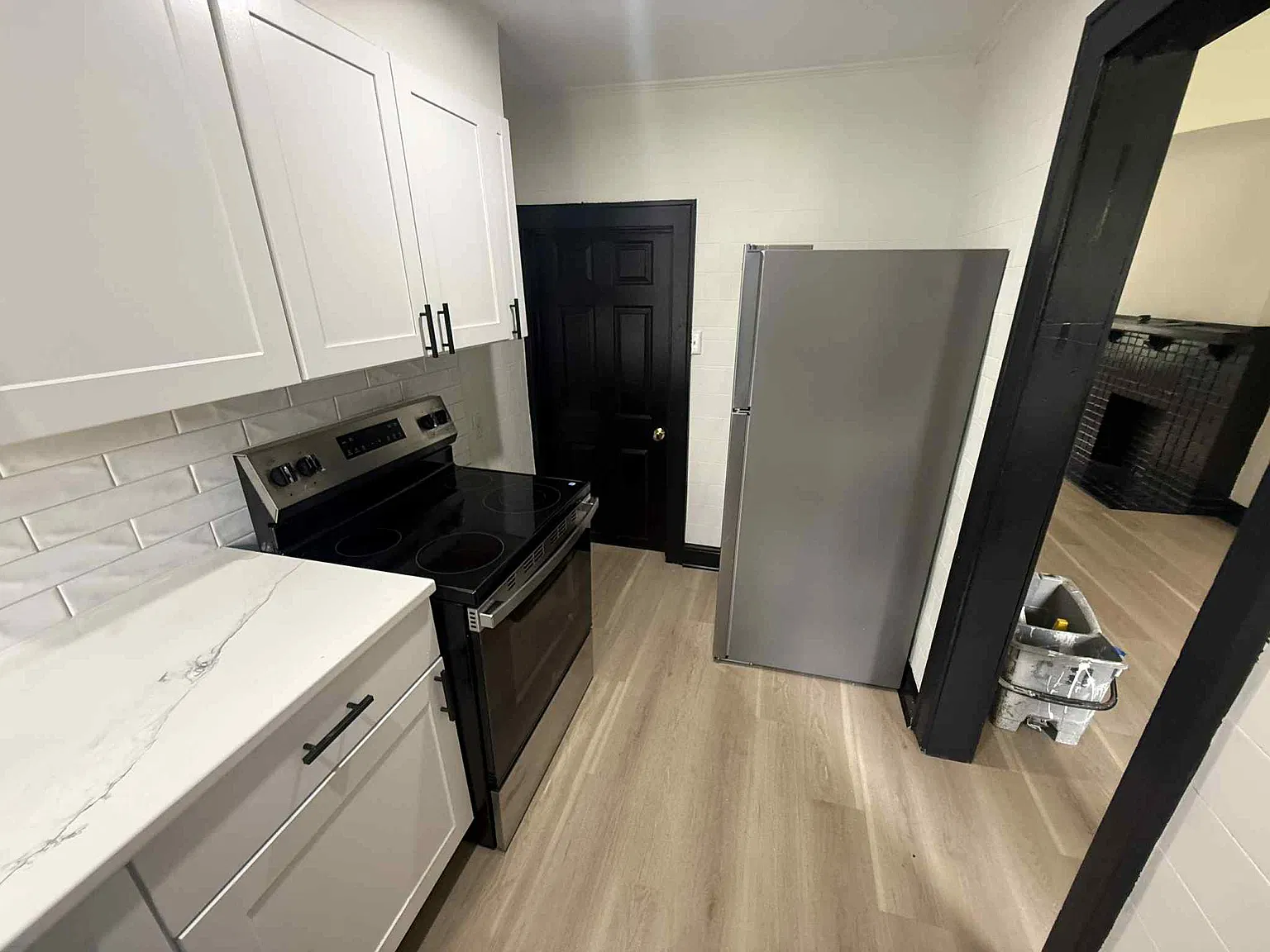 2 bed, 896 sqft, $1,400 — Photo 4