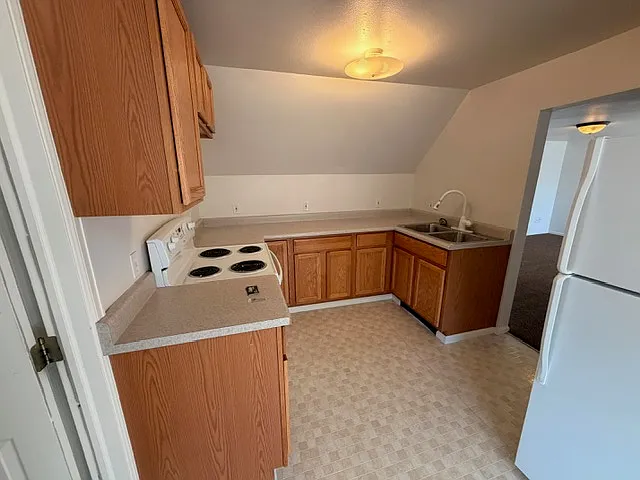 835 S Center St #2 — Photo 6