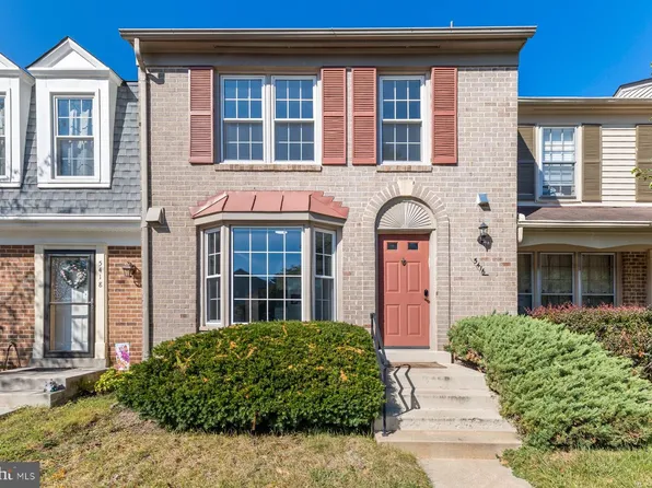 5416 New London Park Dr, Fairfax, VA 22032
