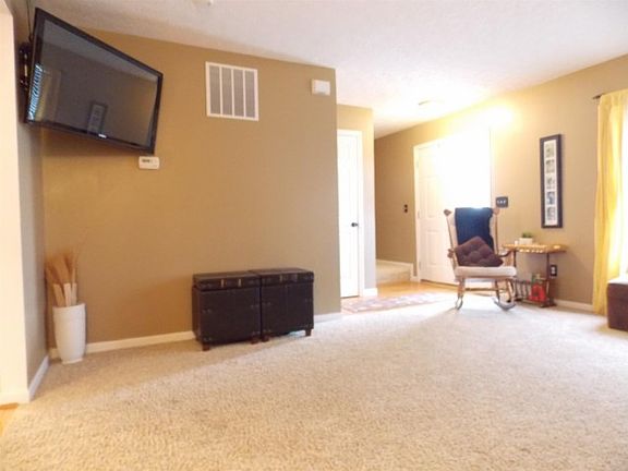 5th image of 5158 Christopher Dr