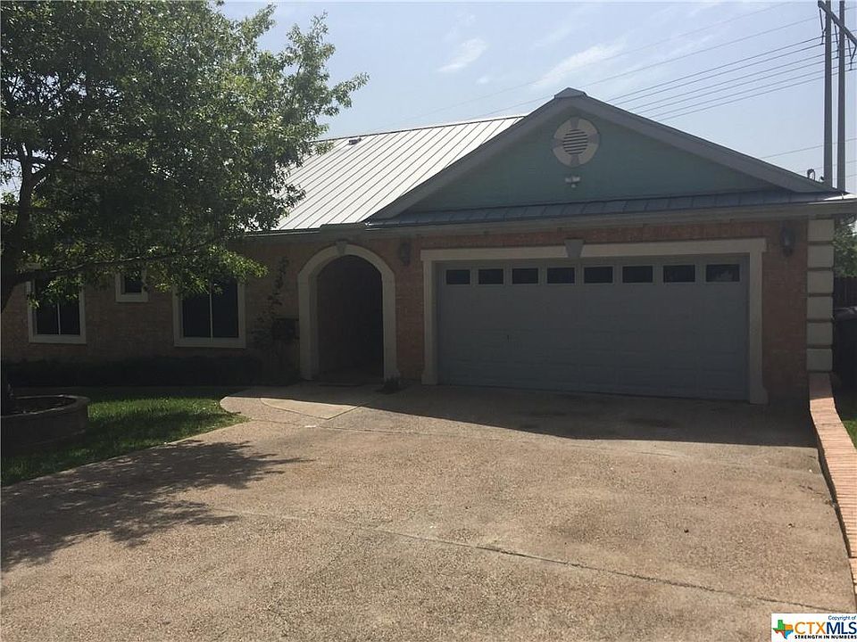1st image of 1511 Mockingbird Dr