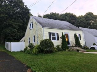 57 Colony St, Hamden, CT 06518