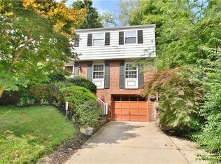 4694 Echo Glen Dr, Pittsburgh, PA 15236