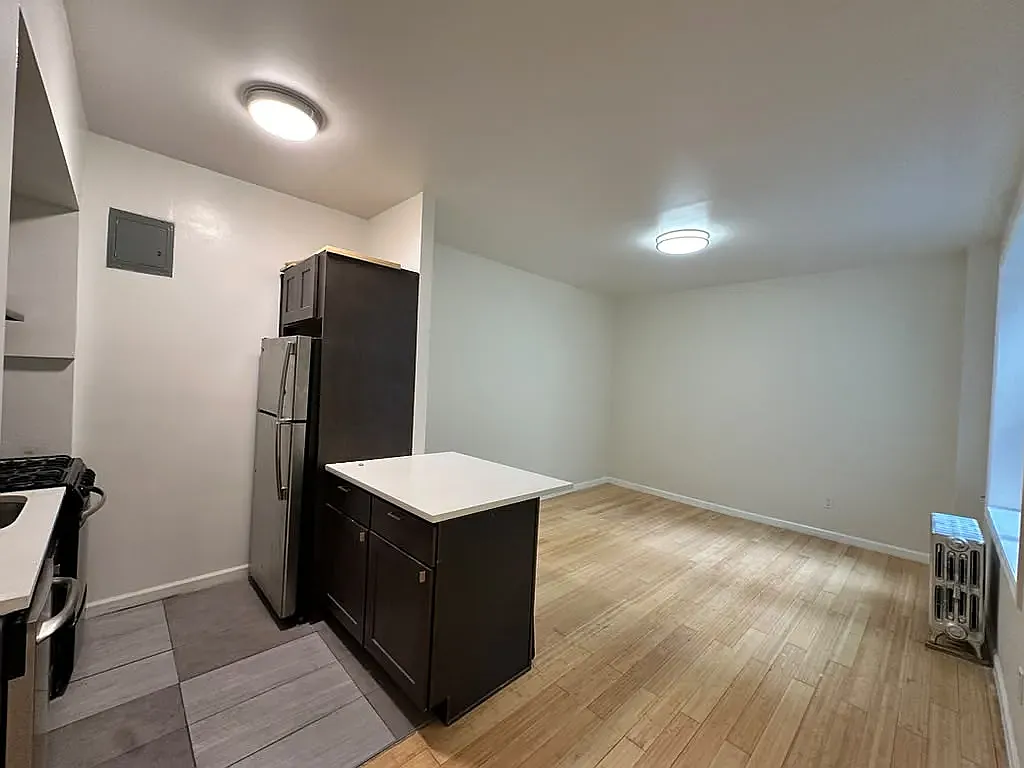65 Ocean Avenue — Photo 4