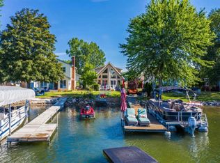 745 Glazier Rd, Chelsea, MI 48118