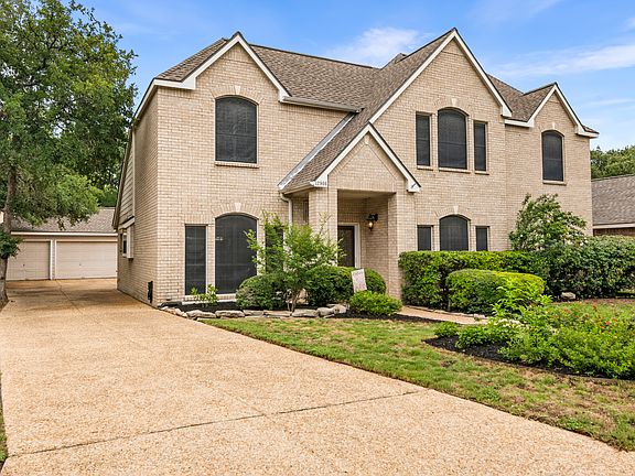 2nd image of 12906 Vidorra Circle Dr