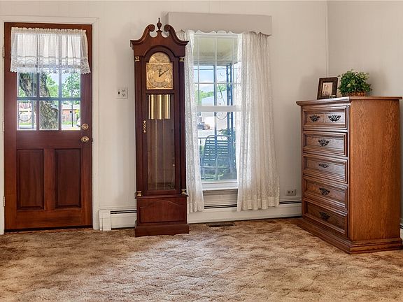 5th image of 646 S Miami St
