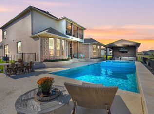 1137 Stonebridge Pass, Gunter, TX 75058