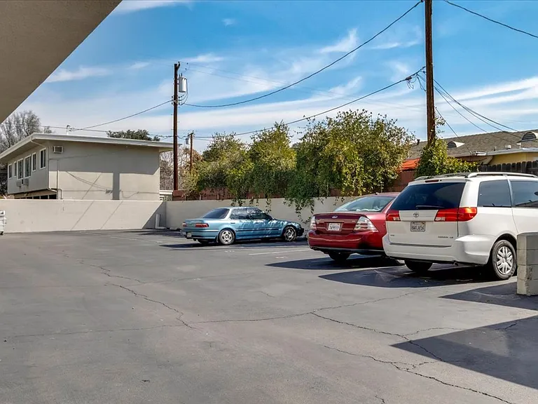 MAGNOLIA WEST APARTMENTS- RIVERSIDE, CA — Photo 98