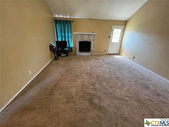 3rd image of 2612 Hidden Hill Dr