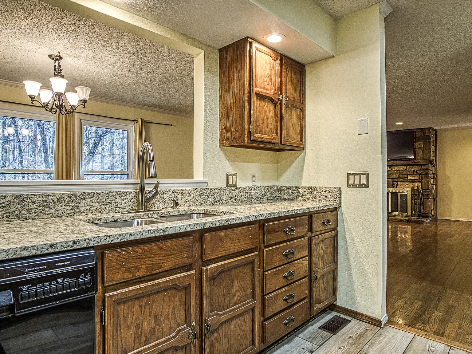 3 bed, 1476 sqft, $1,400 — Photo 3