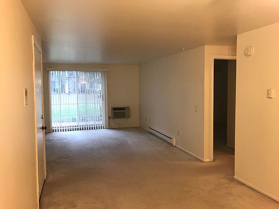 3rd image of 309 Island Dr #311-2