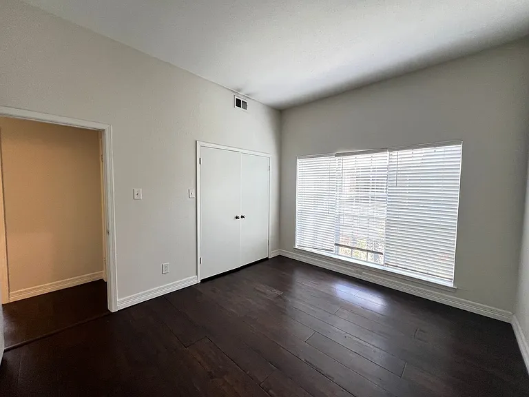 10432 High Hollows Dr #L — Photo 28
