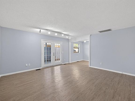 3rd image of 1400 Pennington Ave