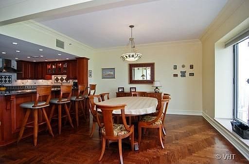 5th image of 950 N Michigan Ave #33C