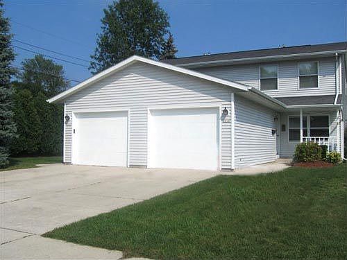 1st image of 2913 Lakeshore Dr