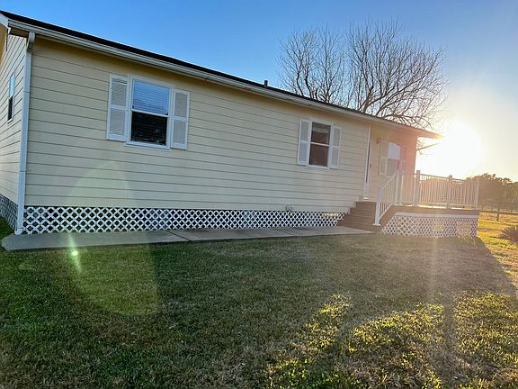 3rd image of 4318 E Fm 1462 Rd