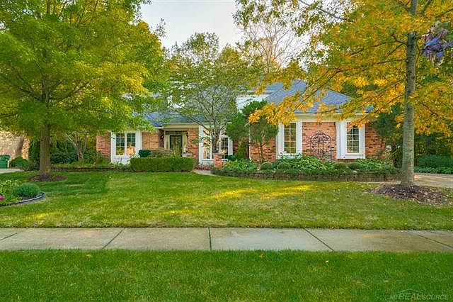 1st image of 3670 Pierce Dr