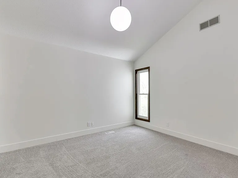 2347 N 113th St — Photo 37