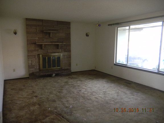 2nd image of 2038 E 63rd Ave