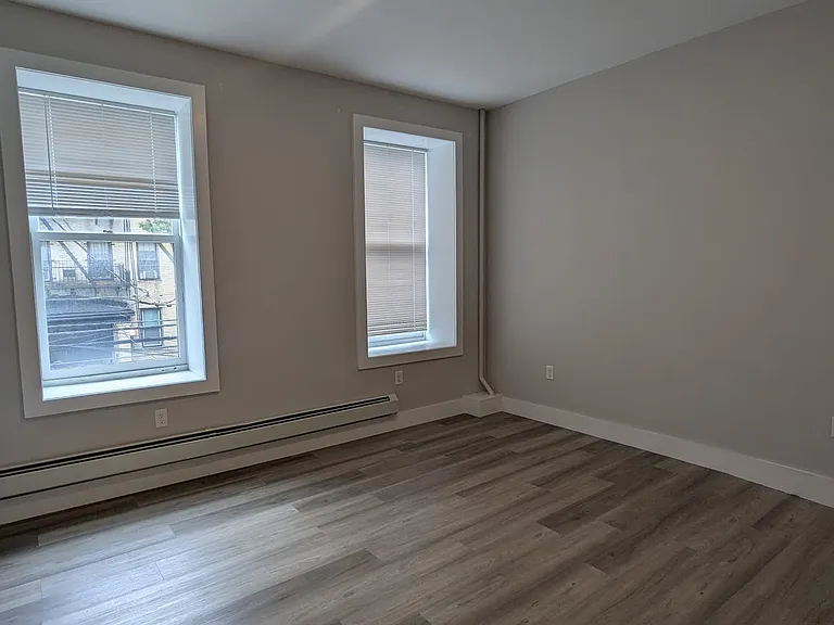 96 Wayne St #4 — Photo 5