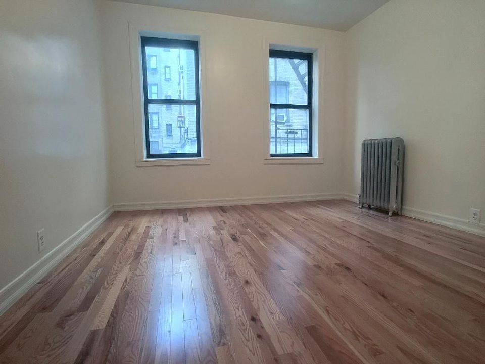 1st image of 30 Cooper St APT 1C
