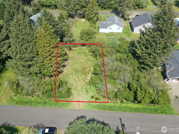 382 SW Cygnus Avenue, Ocean Shores, WA 98569