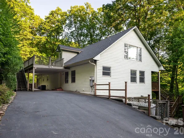 31 Timber Park Dr, Black Mountain, NC 28711