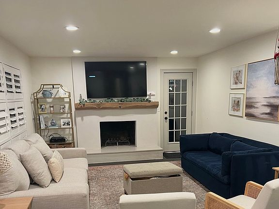 3rd image of 2435 S Wilshire Dr