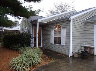 345 E Mimosa Ln, Fayetteville, AR 72703