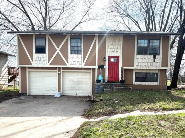 117 W Booker St, Marceline, MO 64658