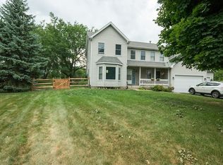4 Don Carlos Ct, Hanover Park, IL 60133