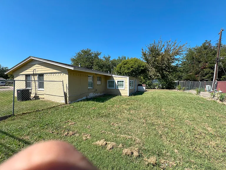 3601 Aloha Cir — Photo 9
