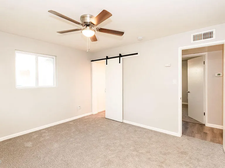 332 W Alice Ave — Photo 7