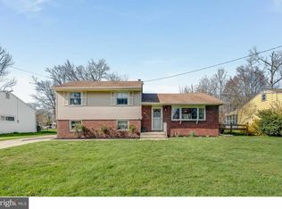 405 Kingston Dr, Cherry Hill, NJ 08034