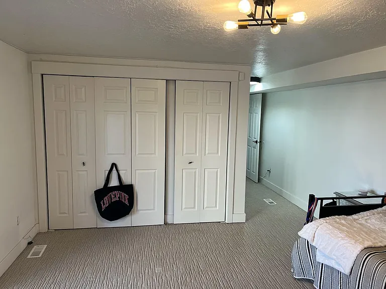 5720 S Oakwood Dr E — Photo 15