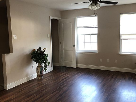 2nd image of 6219 Pasteur Blvd