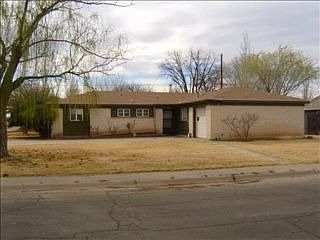 1st image of 40 Wildy Dr