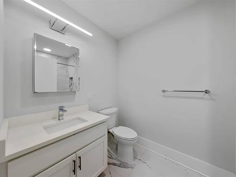 660 Grand St #408 — Photo 11
