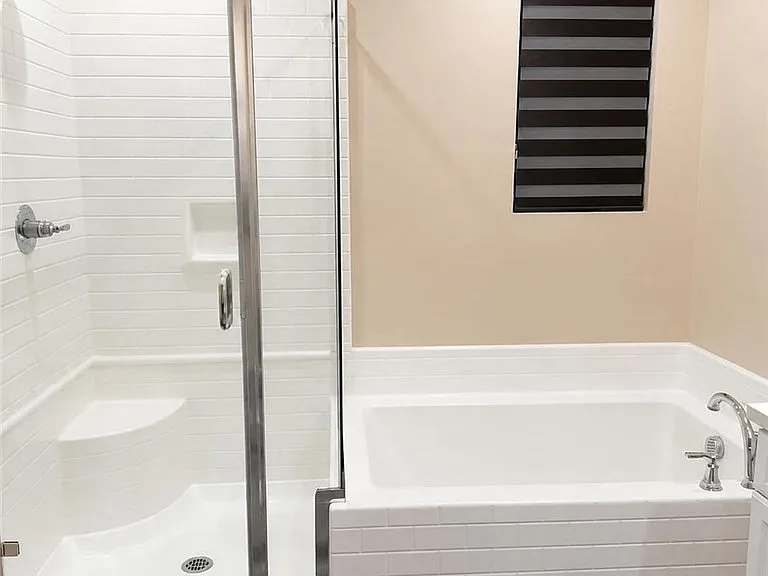 2818 E Berry Loop Privado #67 — Photo 25
