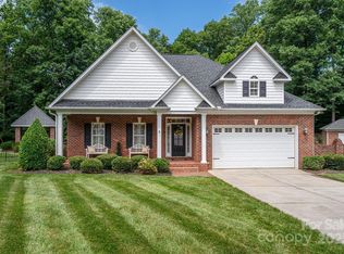 2324 Ryan Conley Ct, Gastonia, NC 28056