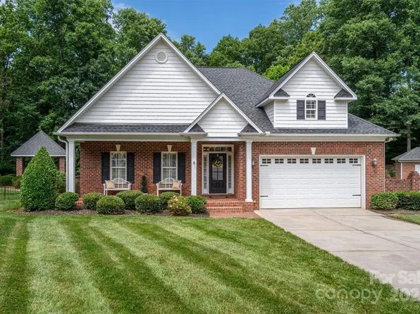 2324 Ryan Conley Ct, Gastonia, NC 28056